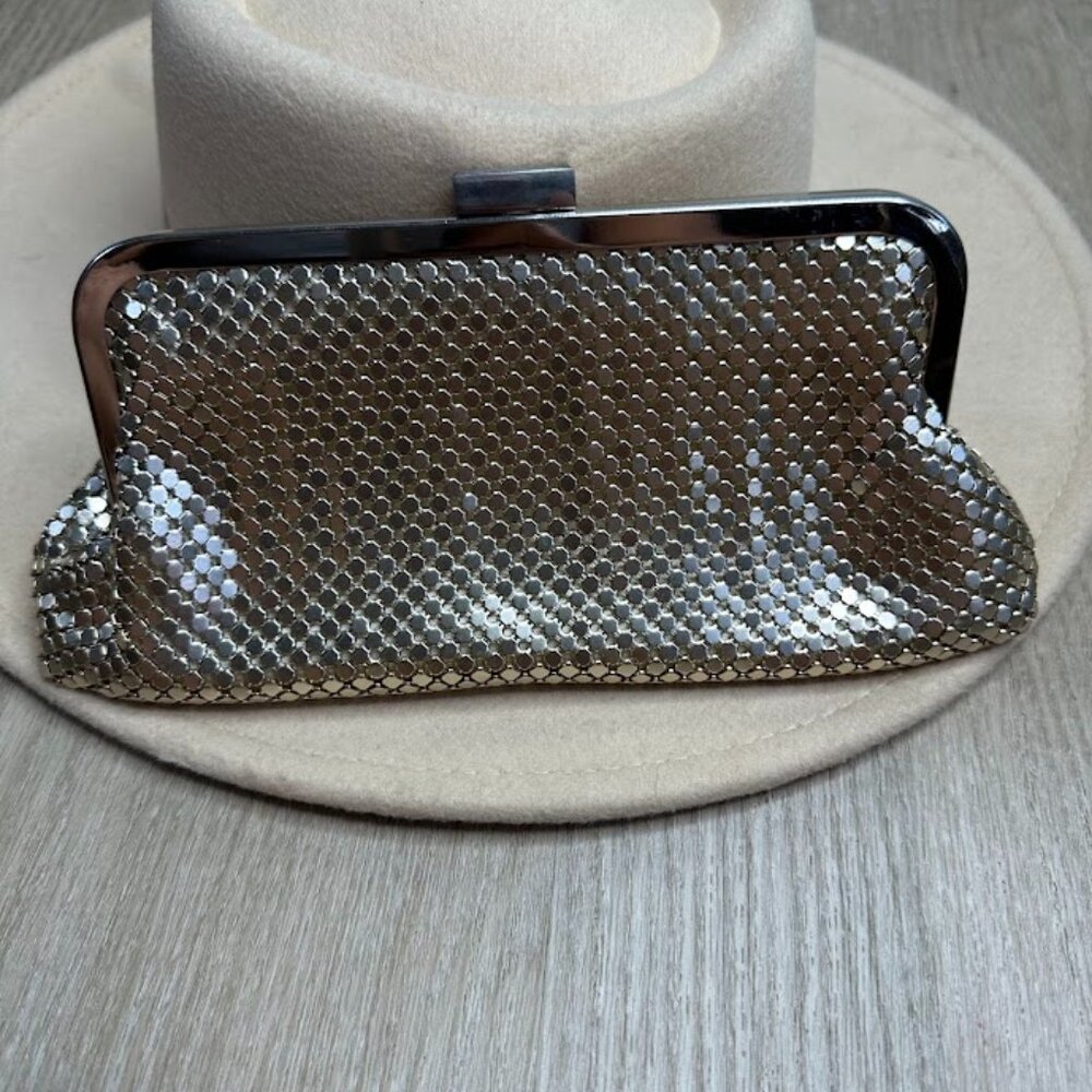 Jessica McClintock Clutch w/Chain Strap Champagne Glitter Jewel Clasp Satchel - Picture 1 of 4